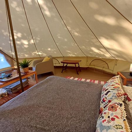 Camping Etang Du Camp Senergues 外观 照片