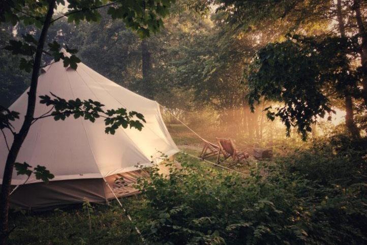 Camping Etang Du Camp Senergues 外观 照片