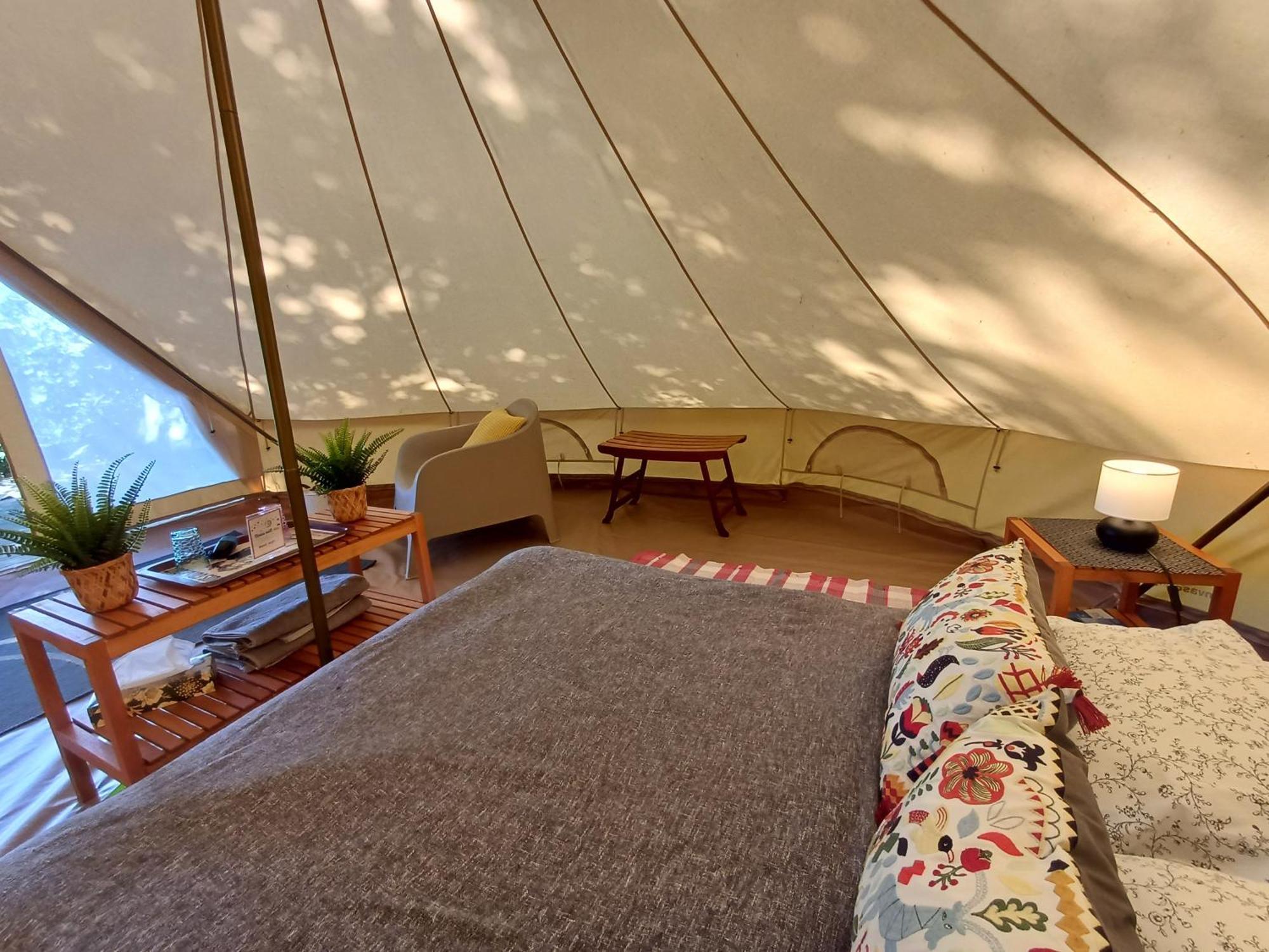 Camping Etang Du Camp Senergues 外观 照片
