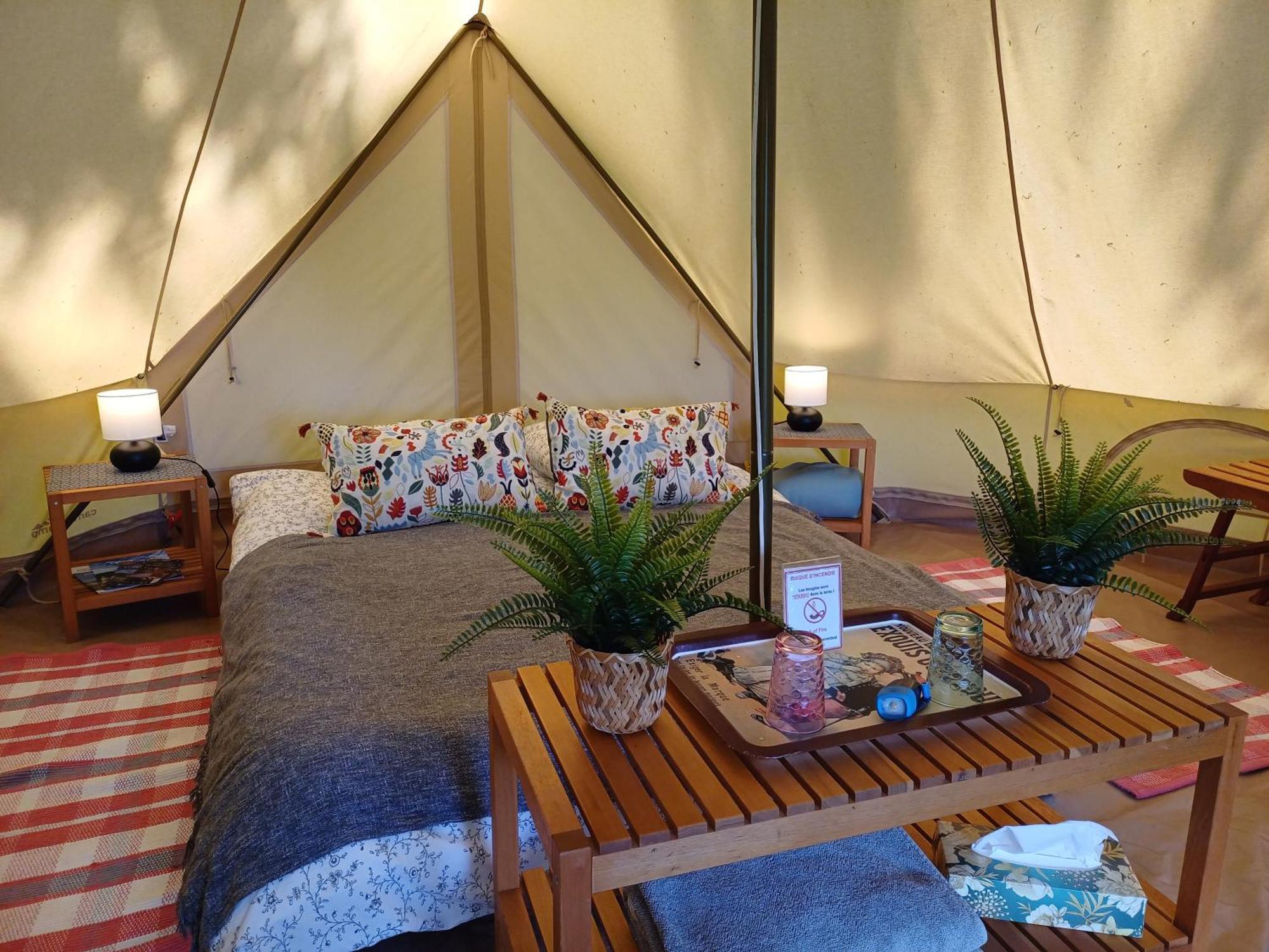 Camping Etang Du Camp Senergues 外观 照片